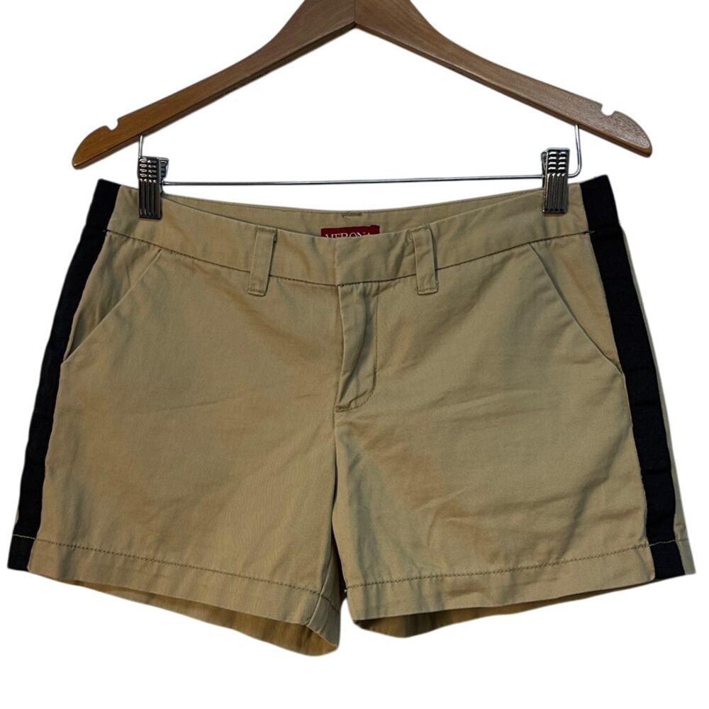 Merona Womens‎ Khaki Shorts with Black Side Stripe Size 6 3.5" inseam Pre-owned